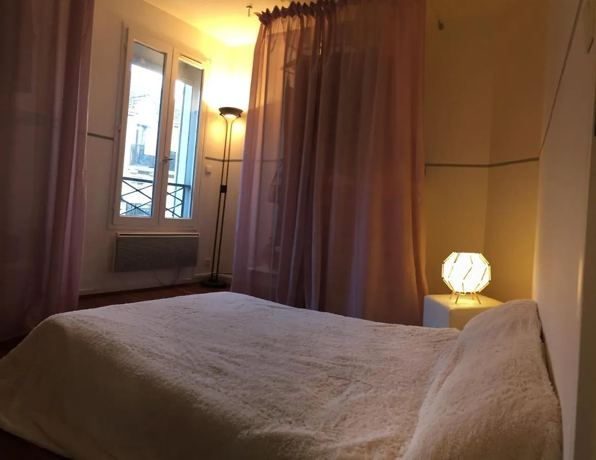 Chambres Privees Et Calmes Chez L'Habitant- Sdb Commune-Parking Prive Sur Demande-Pour Personnes Respectueuses Et Discretes Villeparisis Homestay
