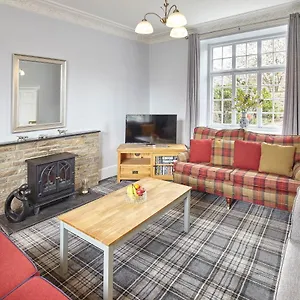  Holiday home Host & - Buckingham Square United Kingdom